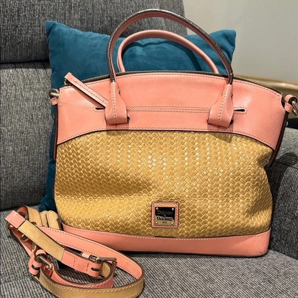 Dooney and Bourke Pink Tan Women's Handbag rare straw tote designer vintage bag